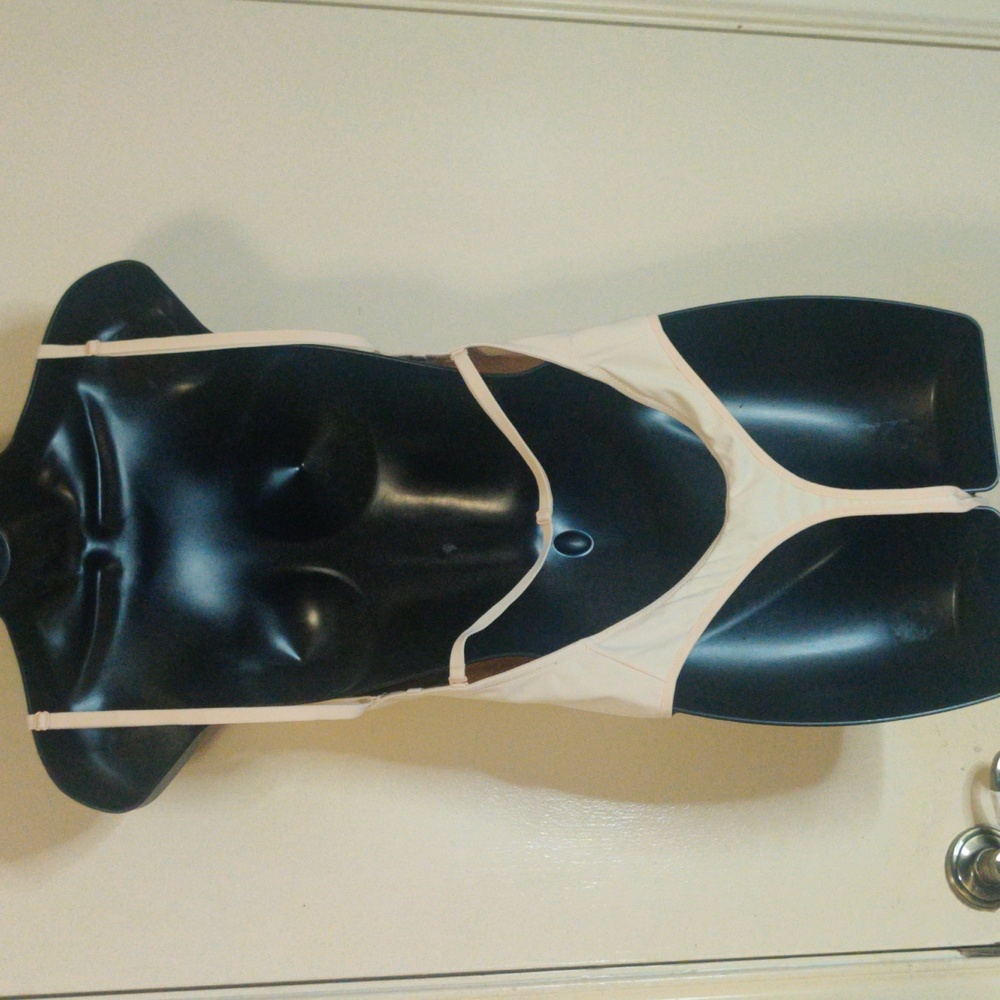 Amazon Essentials Cream One-Piece Shape Wear Size… - image 4